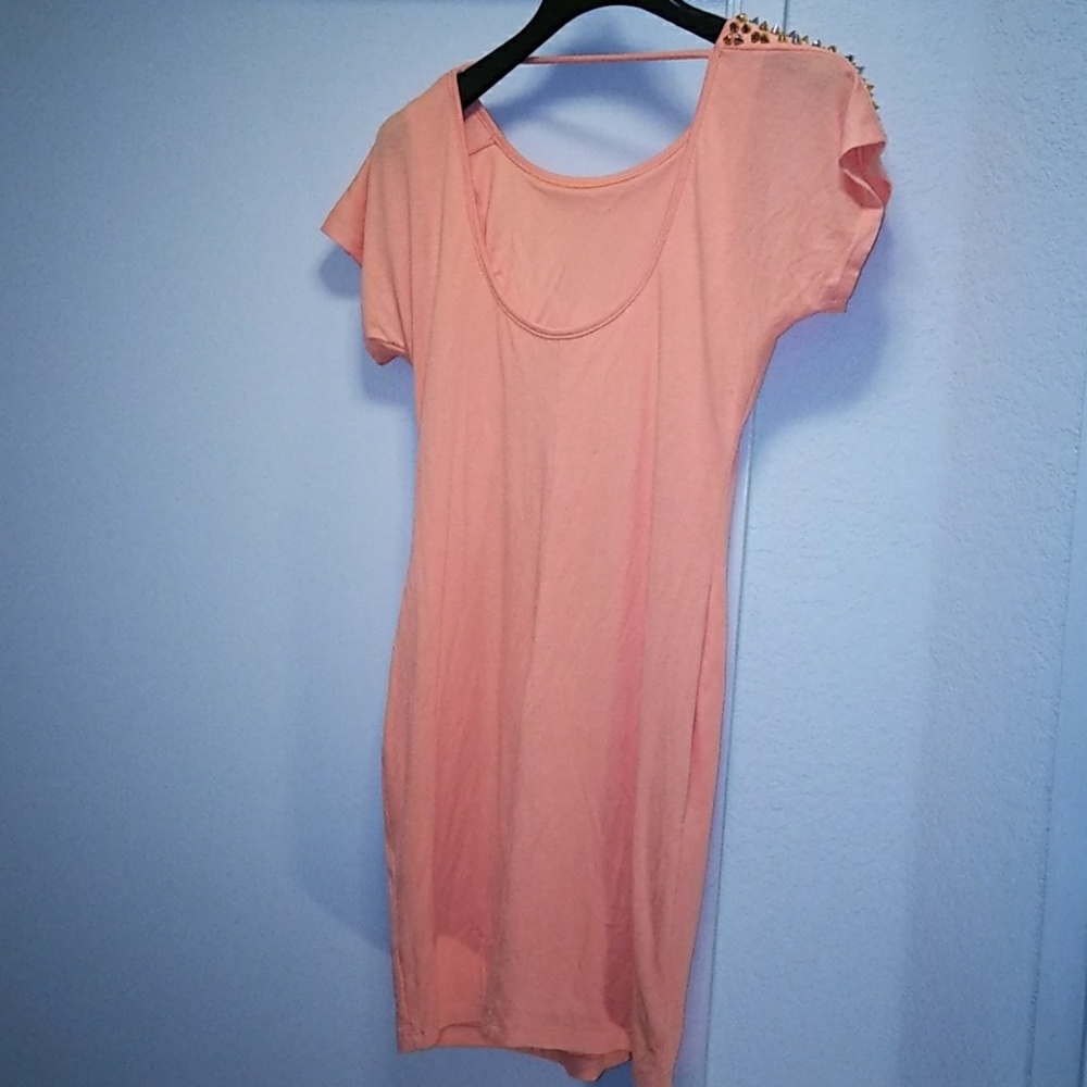 Dress - Picture 2 of 5